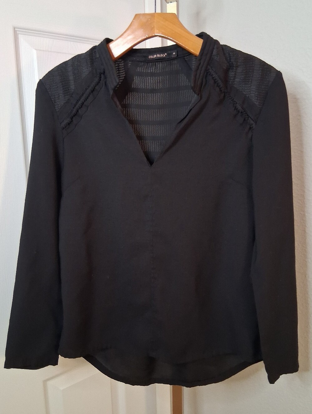 Black Shoulder Detailed Blouse Color Block Brand Size Small
